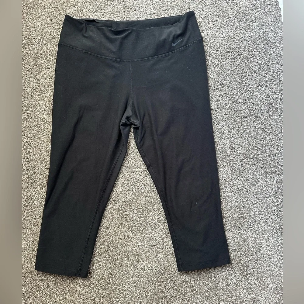 Nike Dri-Fit Cropped Running Yoga Pilates Pants/Leggings Black Large EUC - Picture 2 of 7